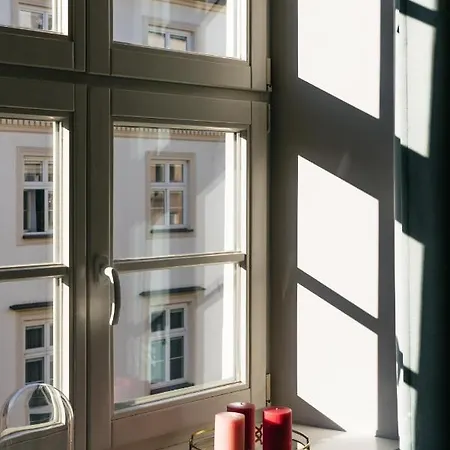 Royal - Loftaffair *