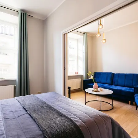 Royal - Loftaffair Apartman